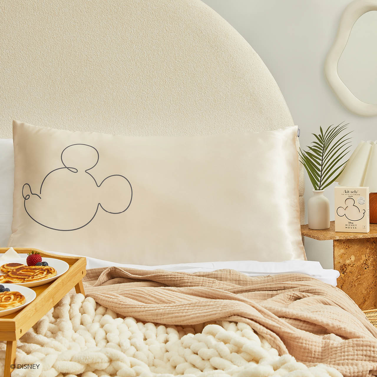 Kitsch x Mickey and Minnie Satin King Pillowcase - Mr. Mouse